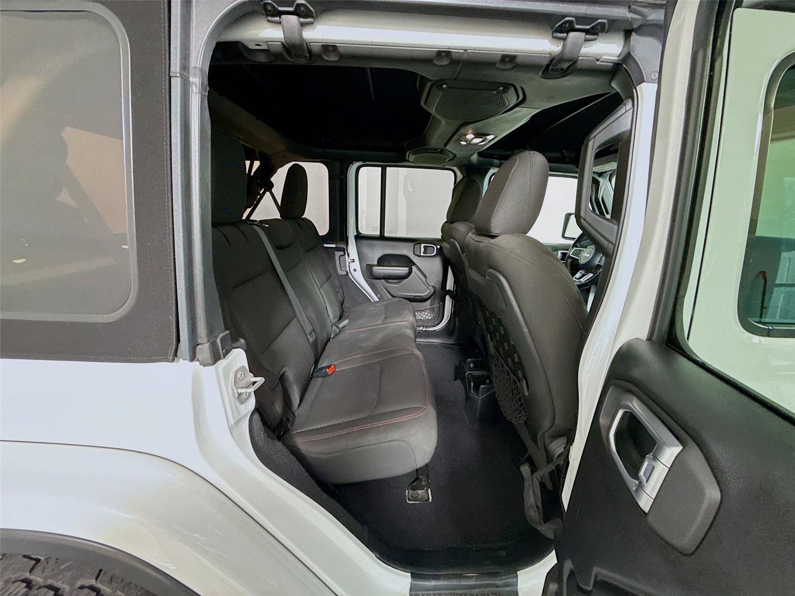 Used 2020 Jeep Wrangler Unlimited Rubicon AWD/4WD image 4