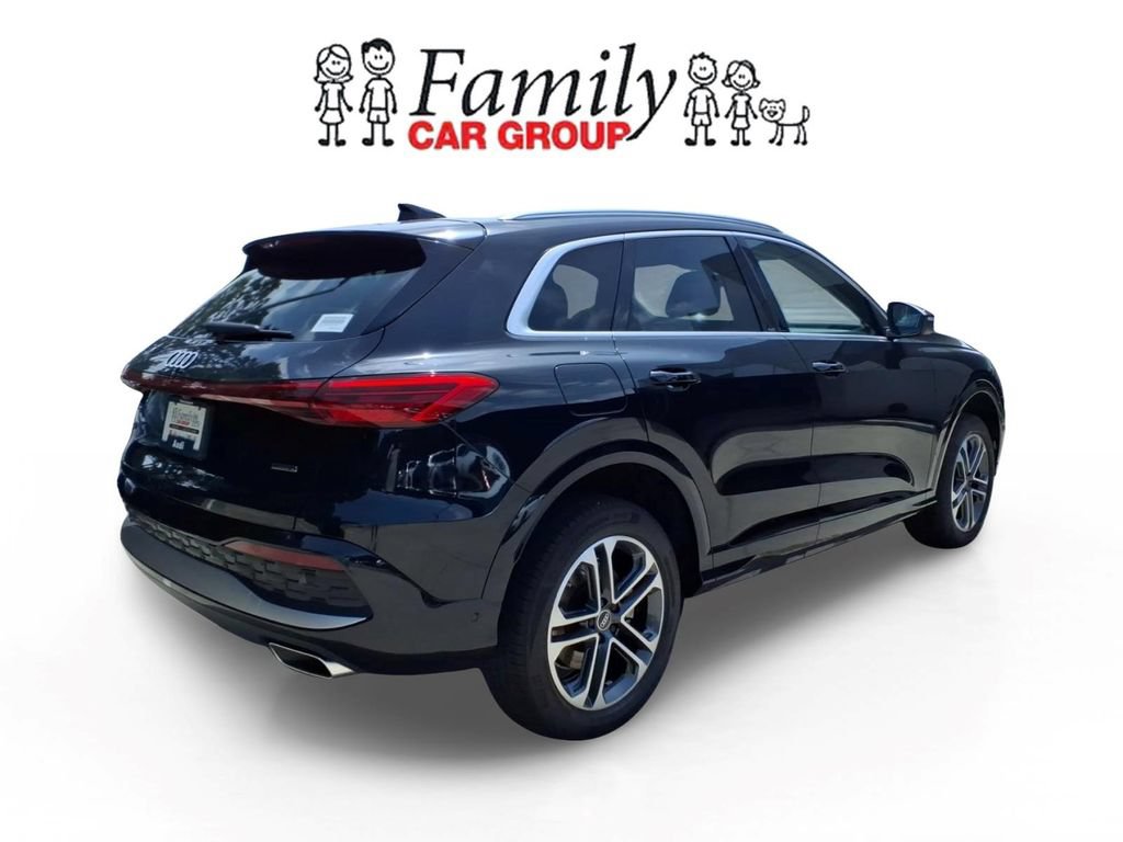 Used 2025 Audi Q5 Premium w/ Convenience Package AWD/4WD image 4