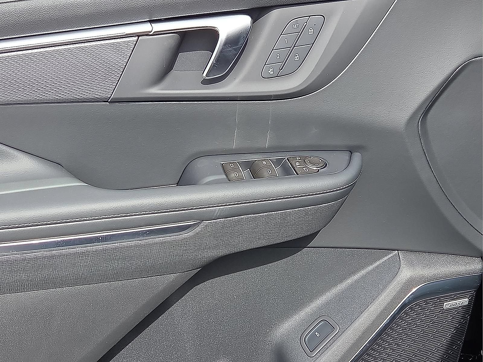 New 2026 Buick Enclave Sport Touring w/ Power Package FWD image 15