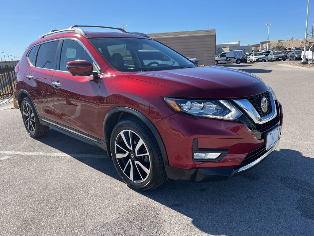 Used 2019 Nissan Rogue SL w/ Premium Package image 3