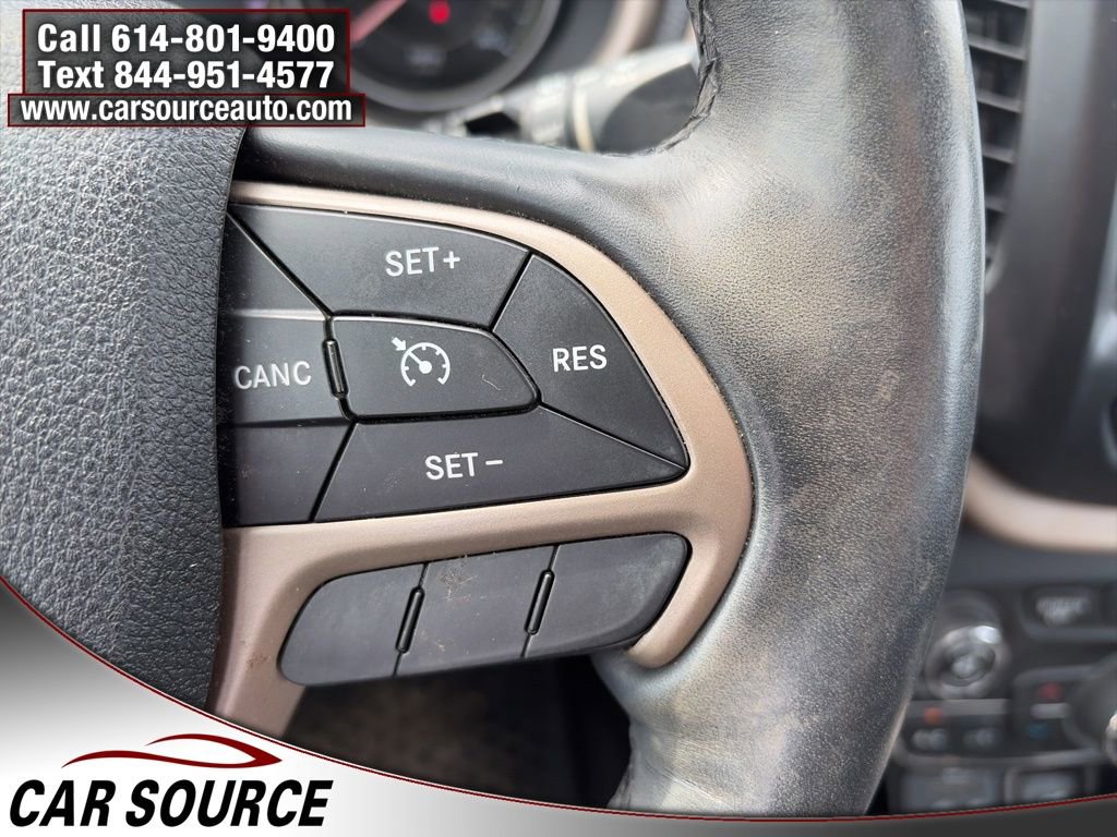 Used 2014 Jeep Cherokee Latitude w/ Comfort/Convenience Group image 12