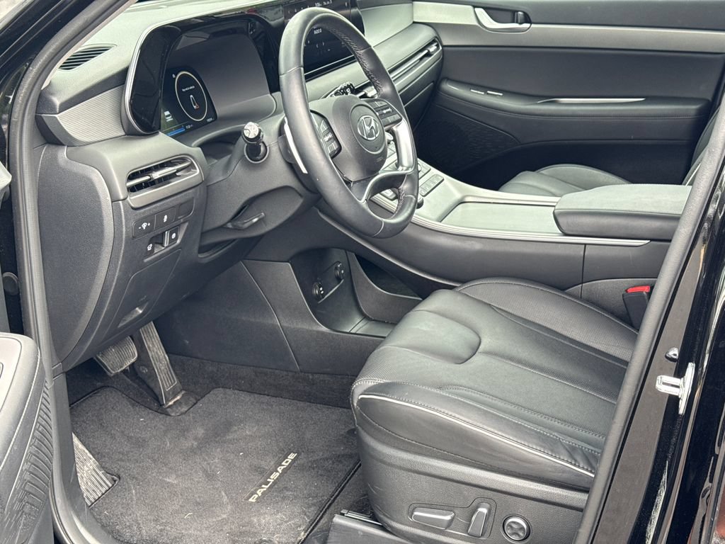 Used 2025 Hyundai Palisade SEL FWD image 9