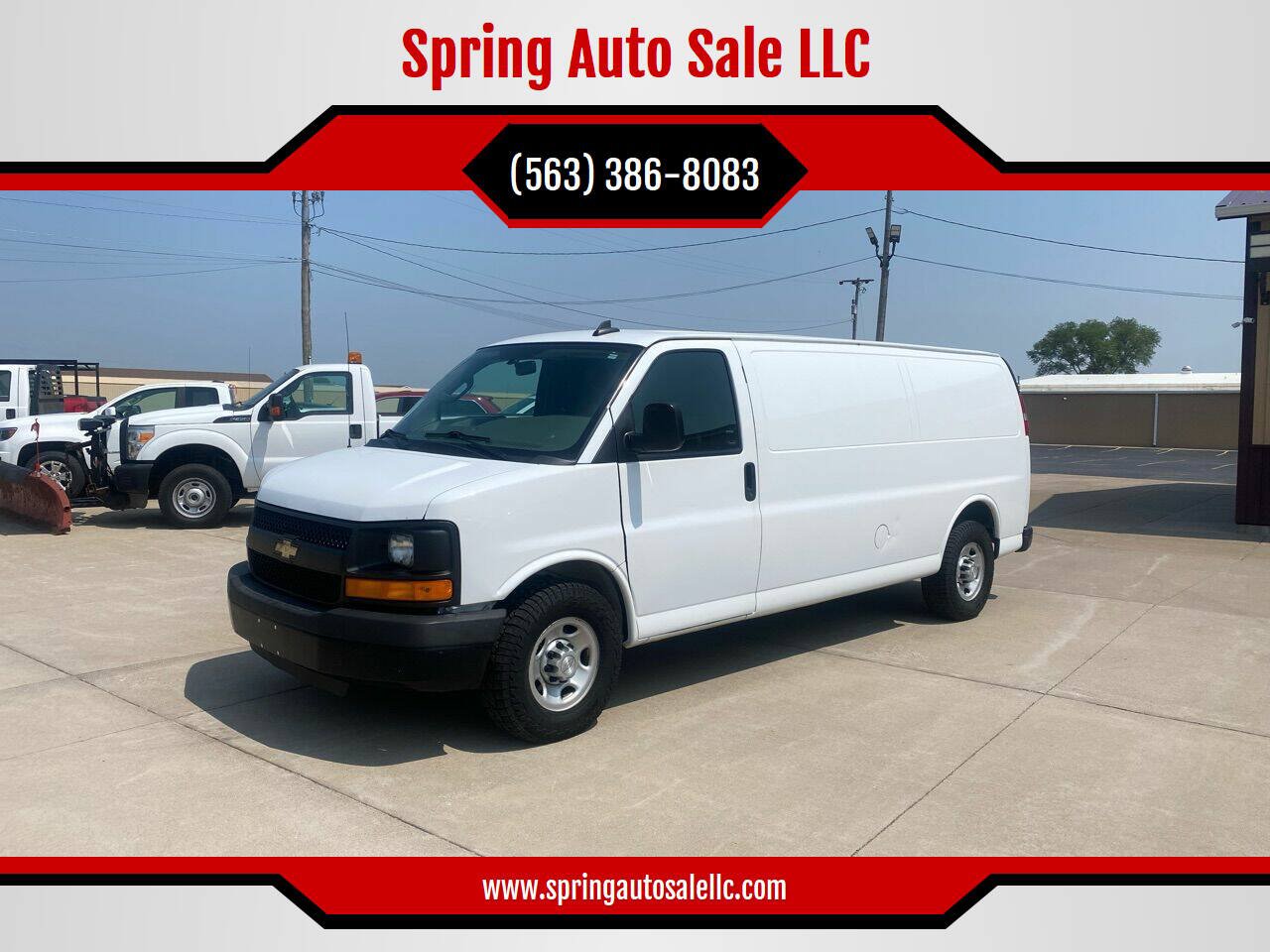 Used 2016 Chevrolet Express 3500 Extended RWD image 1