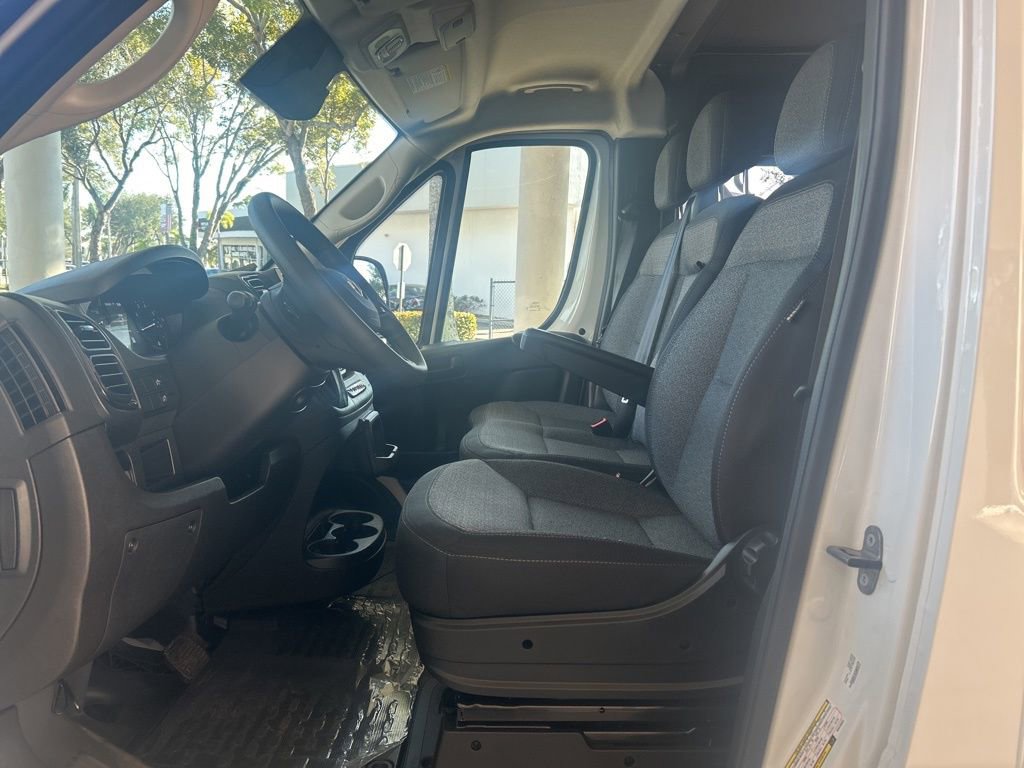 New 2025 RAM ProMaster 3500 w/ Crew Van Package image 5