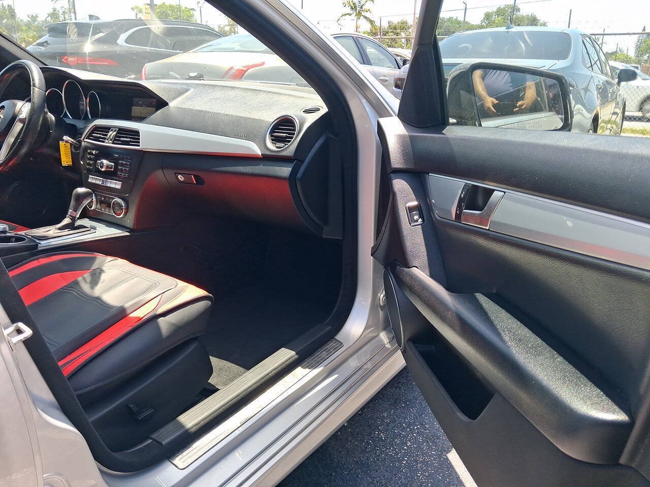 Used 2013 Mercedes-Benz C 250 Sedan image 17