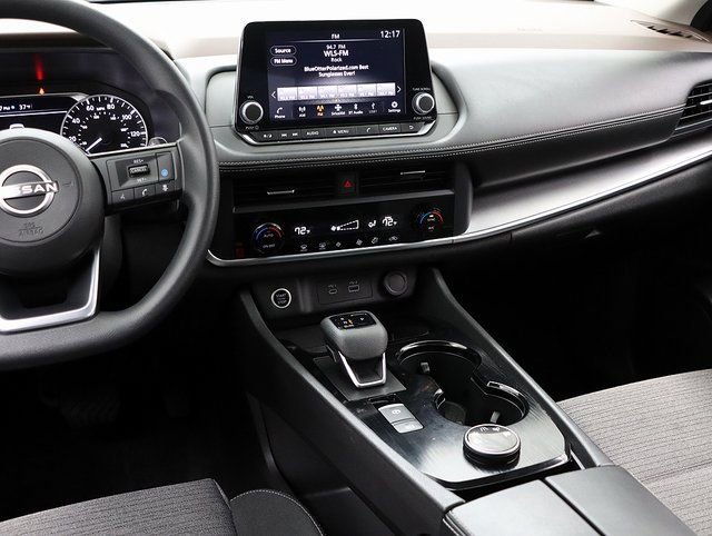 Used 2023 Nissan Rogue SV image 14