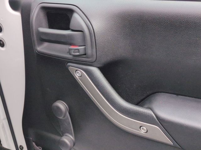 Used 2015 Jeep Wrangler Sport image 24