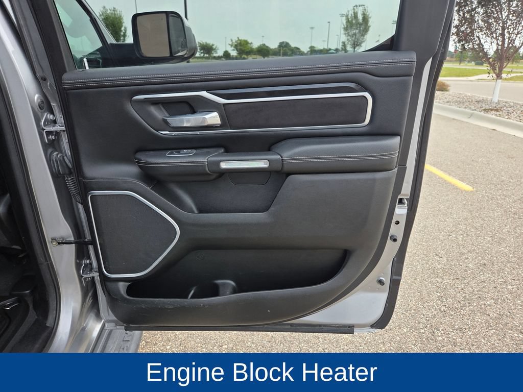 Used 2022 RAM 1500 Laramie AWD/4WD image 46