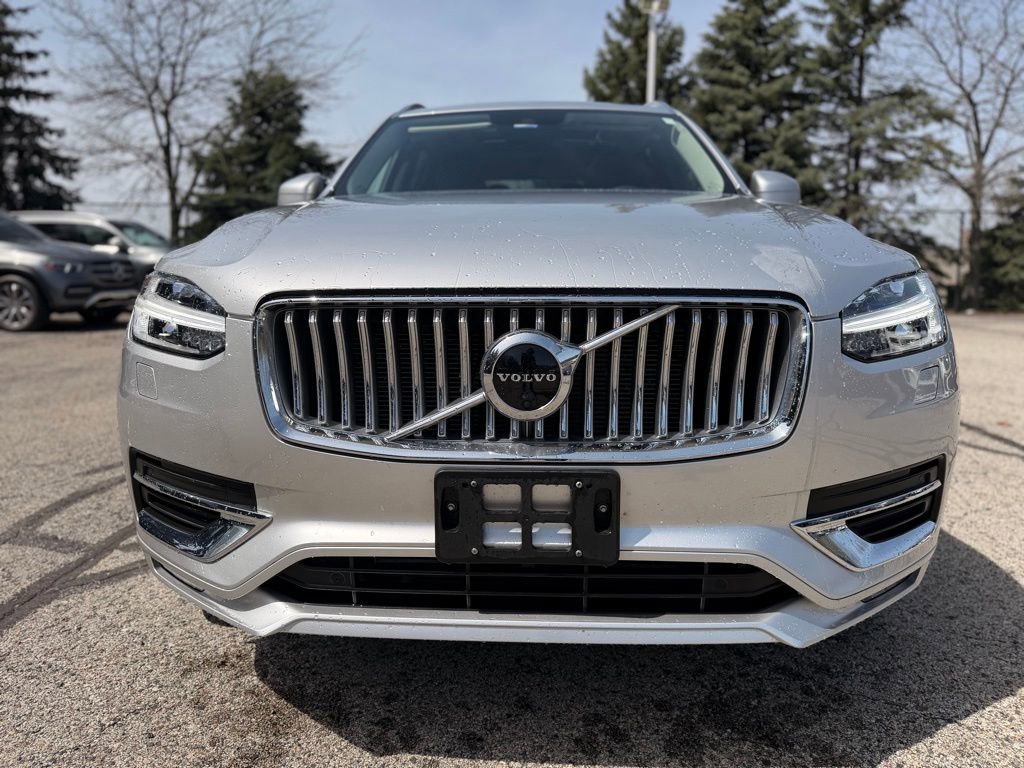 Used 2022 Volvo XC90 T6 Inscription w/ Advanced Package AWD/4WD image 2