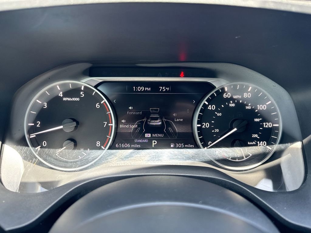 Used 2021 Nissan Rogue SV w/ Premium Package FWD image 12