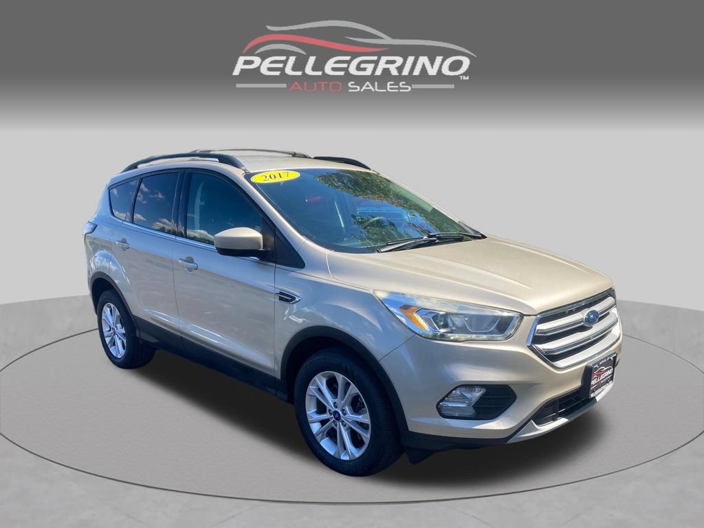 Used 2017 Ford Escape SE w/ Equipment Group 201A AWD/4WD image 9