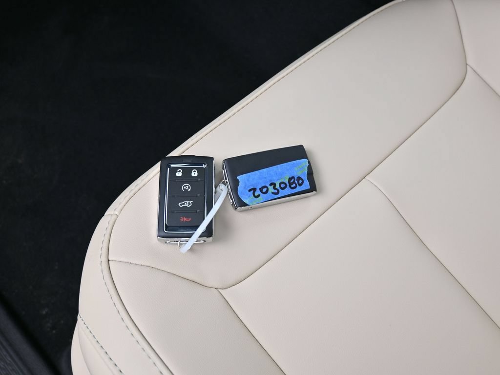 Used 2026 Jeep Grand Cherokee Limited RWD image 17