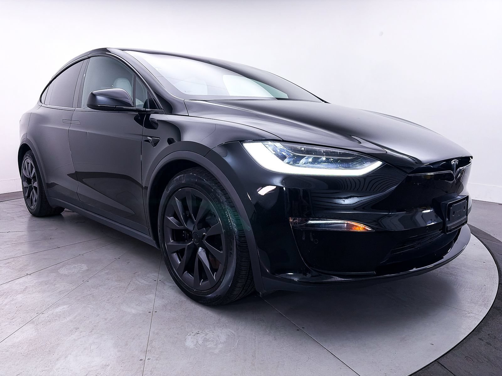 Used 2022 Tesla Model X Plaid AWD/4WD image 10