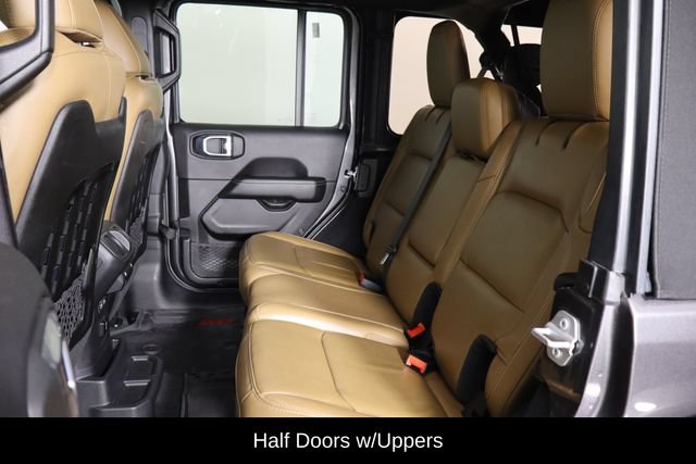 Used 2022 Jeep Wrangler Unlimited Rubicon AWD/4WD image 16