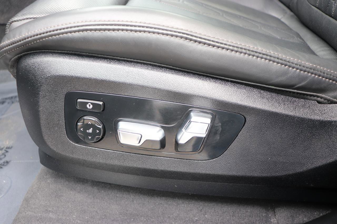 Used 2025 BMW X7 xDrive40i image 72