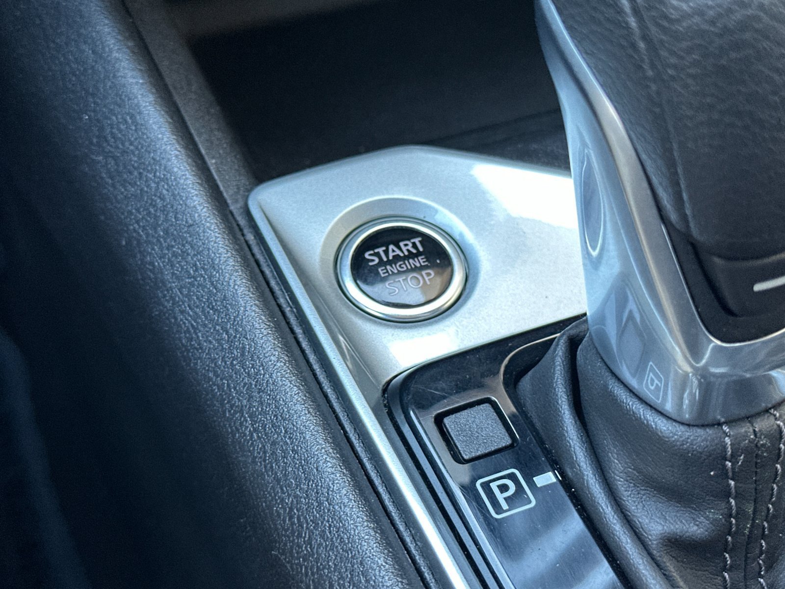 Used 2025 Nissan Altima 2.5 SV AWD/4WD image 19