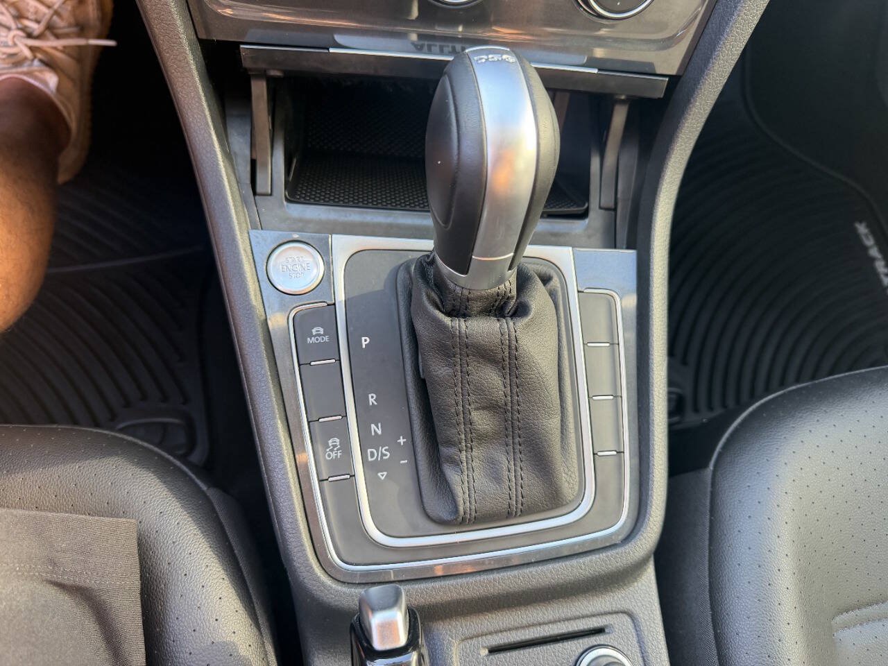 Used 2018 Volkswagen Golf Alltrack SE AWD/4WD image 32