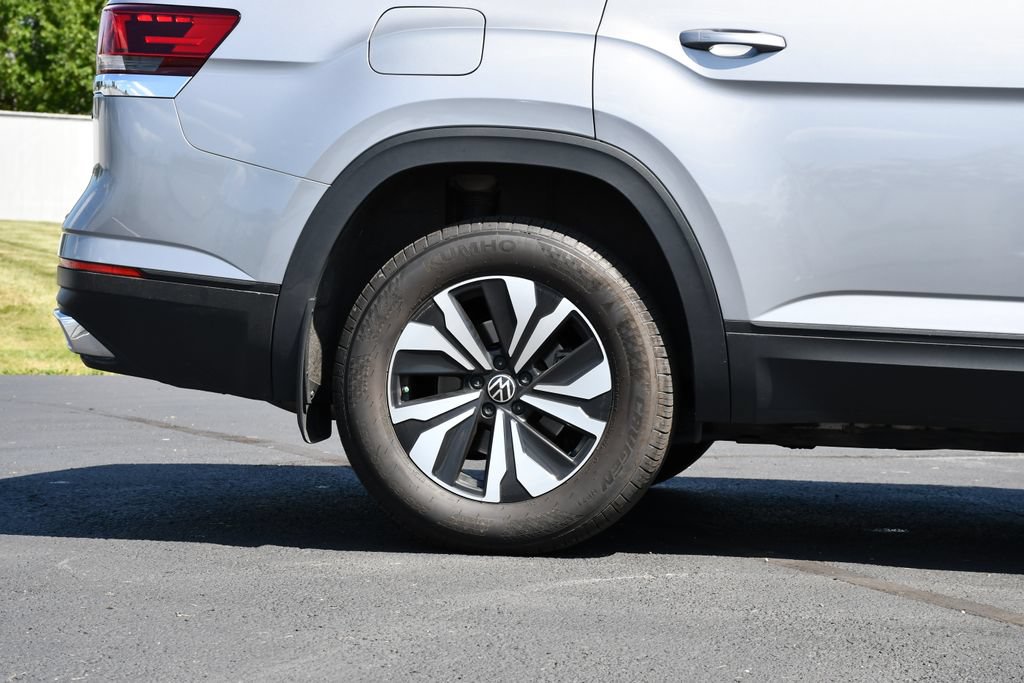 Used 2025 Volkswagen Atlas SE AWD/4WD image 10