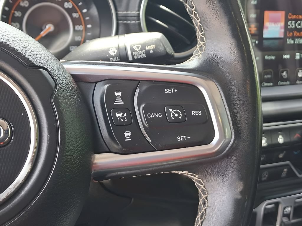 Used 2020 Jeep Gladiator Overland w/ Dual Top Group AWD/4WD image 54