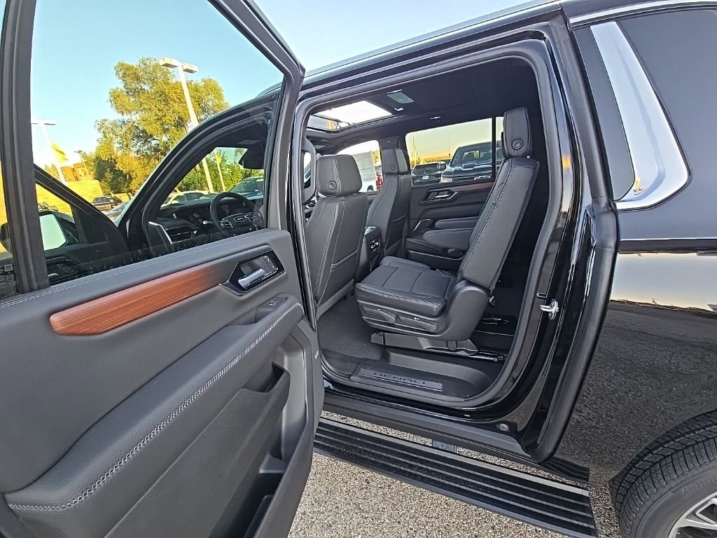 New 2026 GMC Yukon XL Denali w/ Sun & Power Step Package image 38