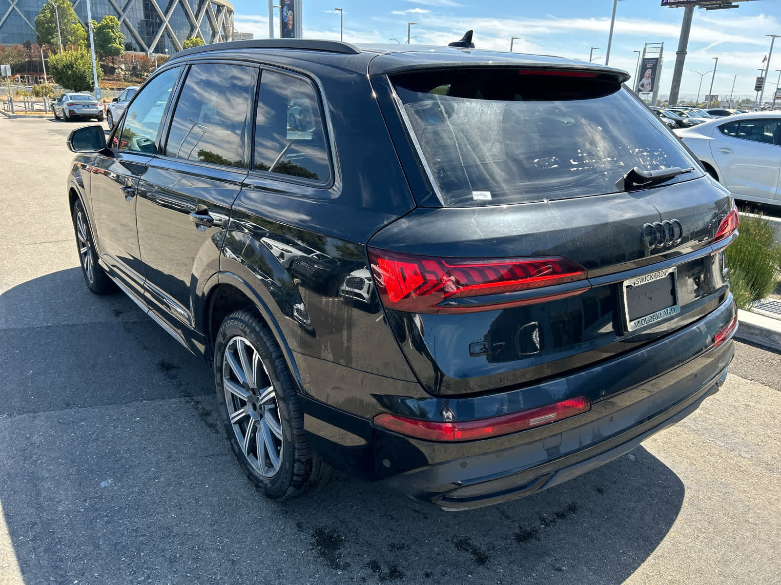 Used 2023 Audi Q7 Premium Plus w/ Premium Plus Package image 3