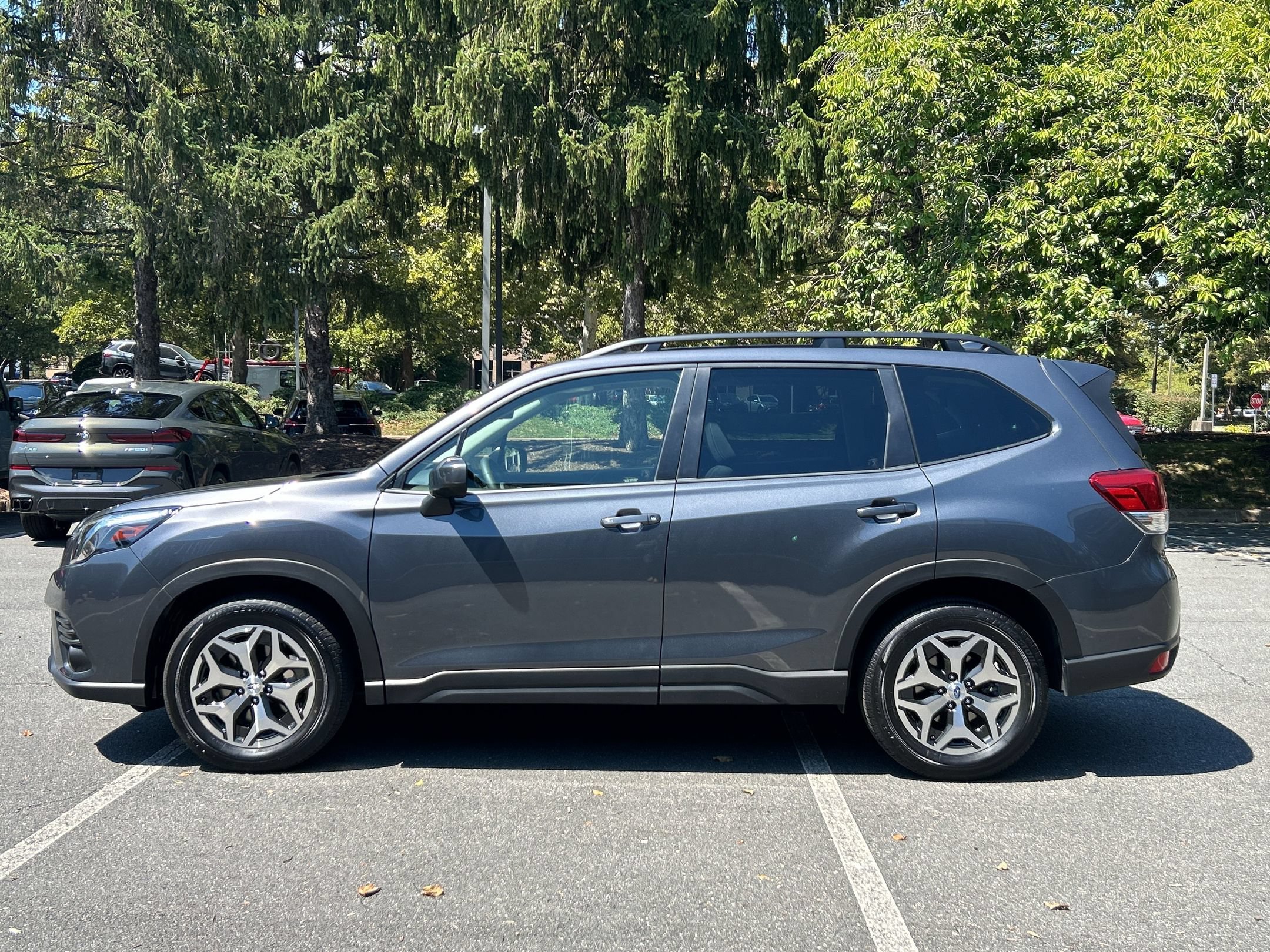 Used 2023 Subaru Forester Premium AWD/4WD image 2