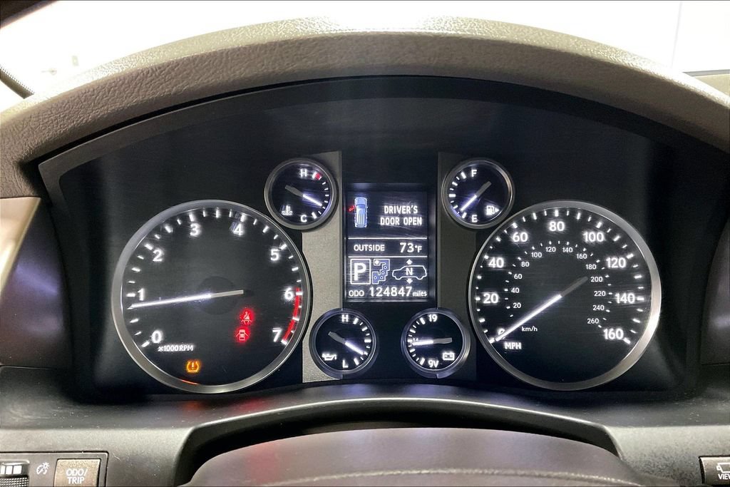 Used 2013 Lexus LX 570 4WD w/ Luxury Pkg image 27