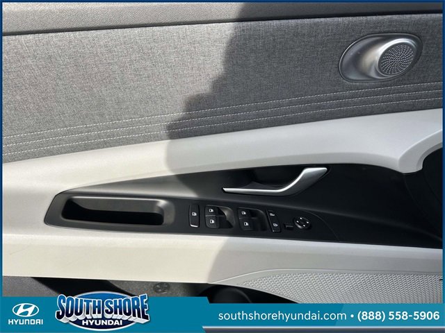 Certified 2023 Hyundai Elantra Limited image 17