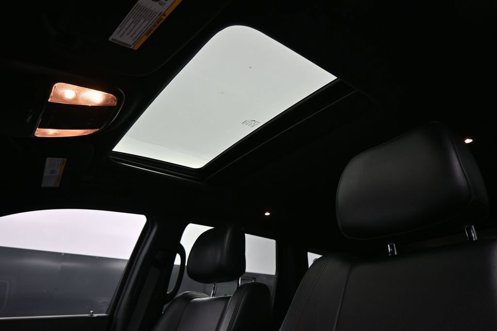 Used 2021 Jeep Grand Cherokee Laredo X AWD/4WD image 13