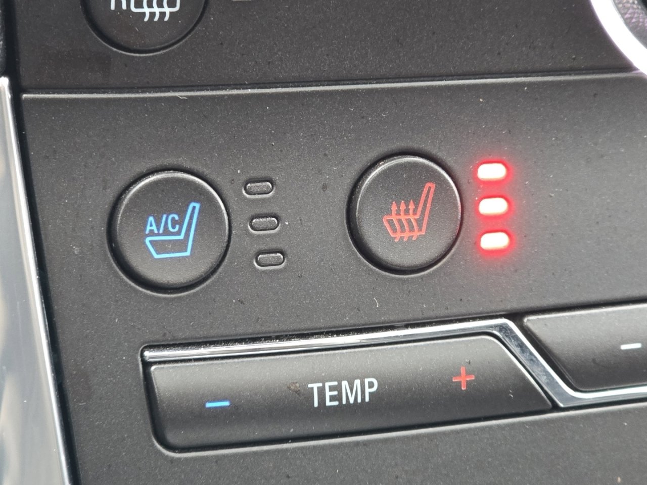 Used 2020 Ford Edge ST w/ Equipment Group 401A image 7