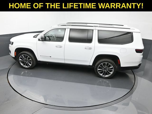 Used 2023 Jeep Wagoneer L Series III w/ Premium Group I AWD/4WD image 57