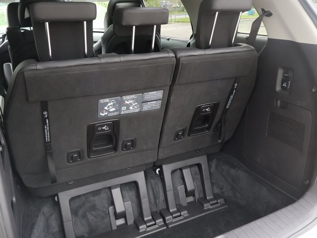 Certified 2024 Kia Carnival SX Prestige FWD image 7