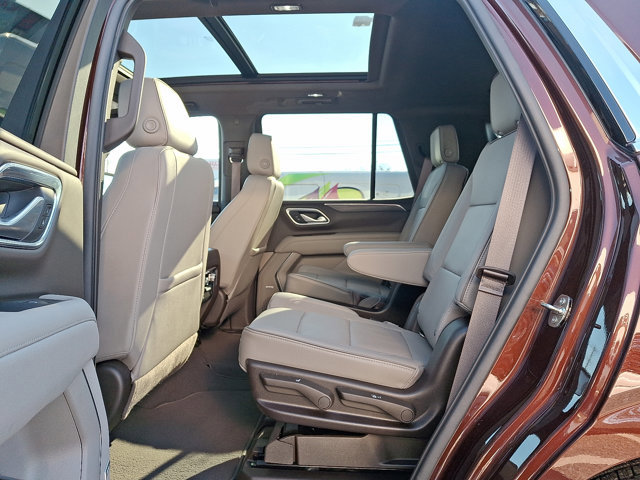 Used 2022 GMC Yukon SLT w/ SLT Luxury Package image 10