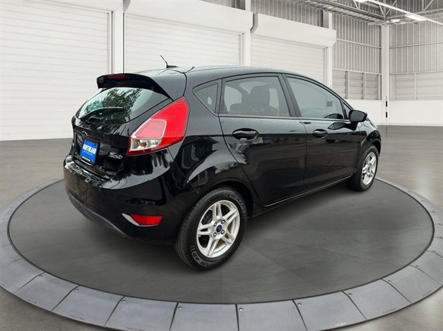 Used 2017 Ford Fiesta SE w/ Cold Weather Package image 5