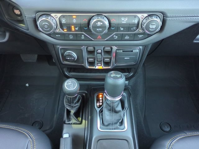 New 2026 Jeep Wrangler Sahara AWD/4WD image 19