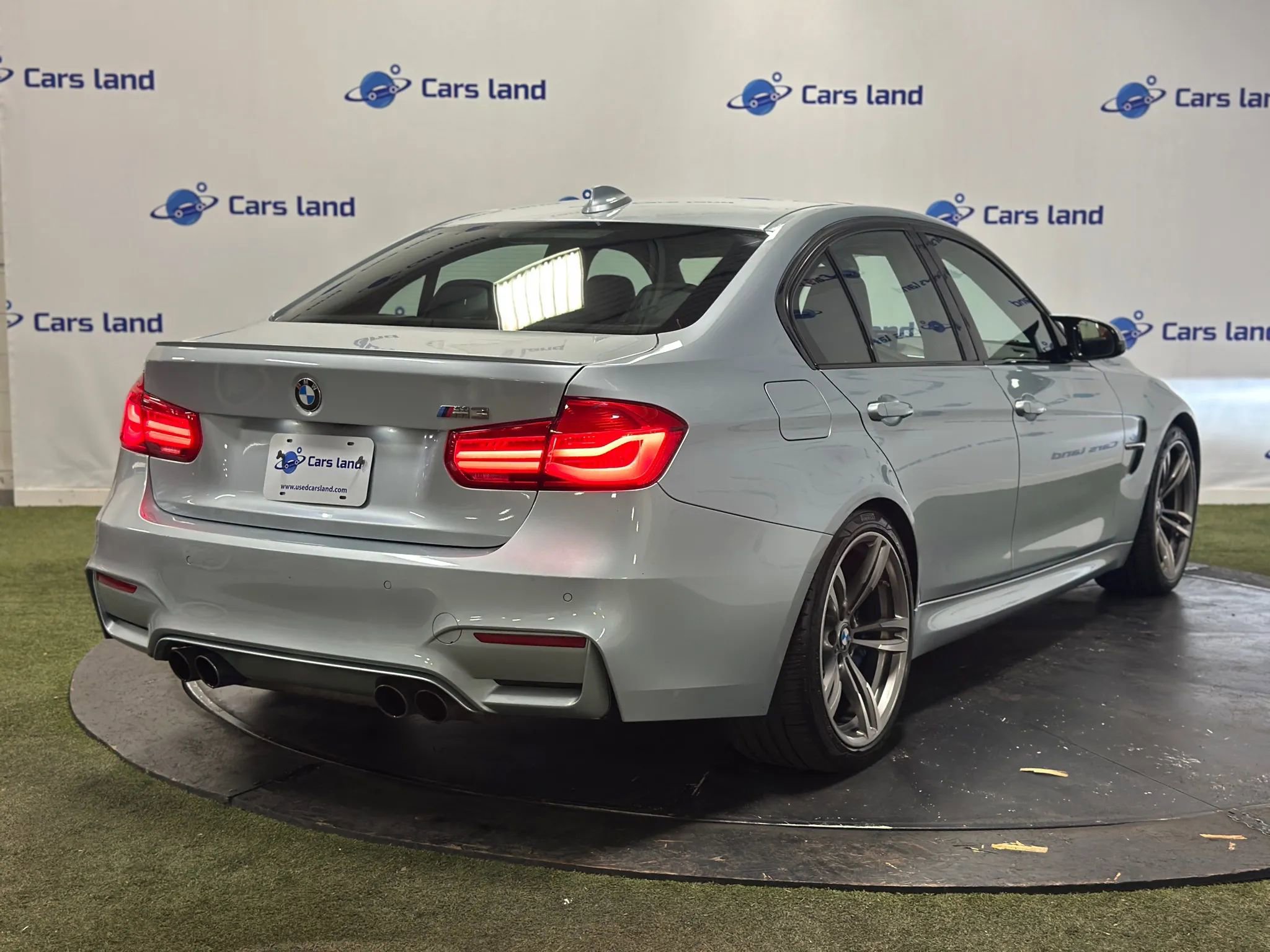 Used 2017 BMW M3 Sedan image 3