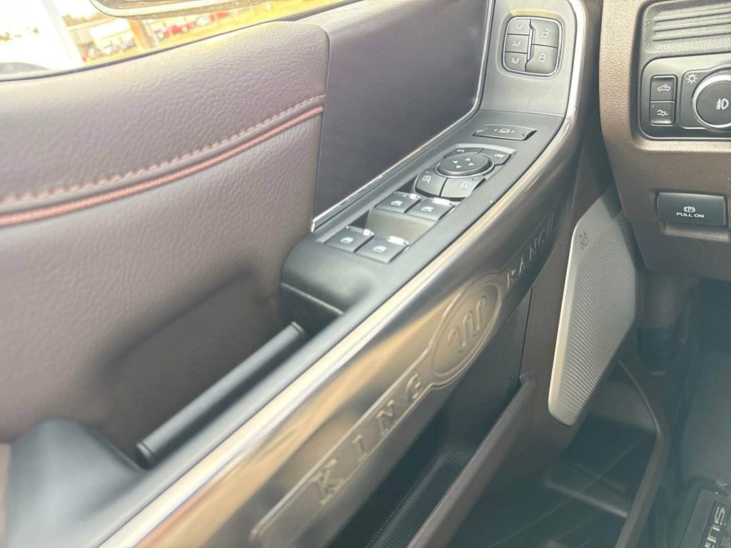 New 2026 Ford F350 King Ranch w/ FX4 Off-Road Package image 19