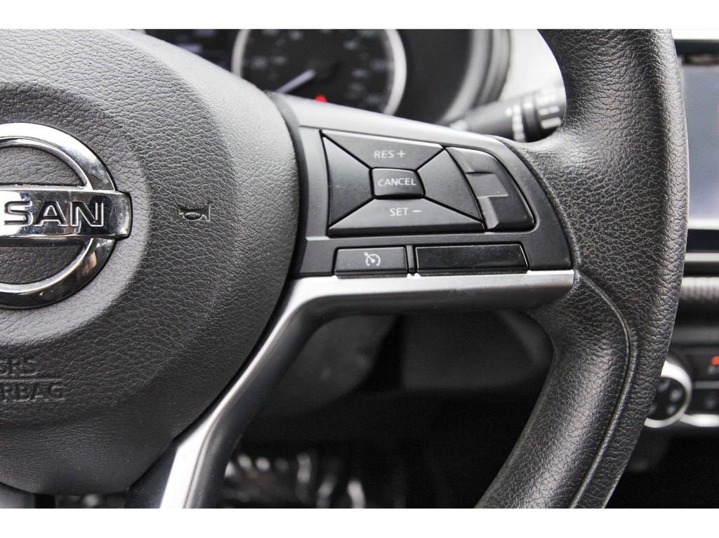 Used 2020 Nissan Kicks S image 16