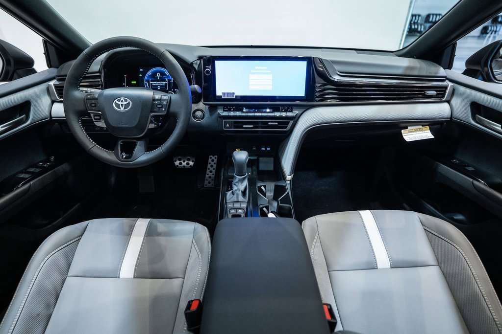 New 2026 Toyota Camry SE image 9