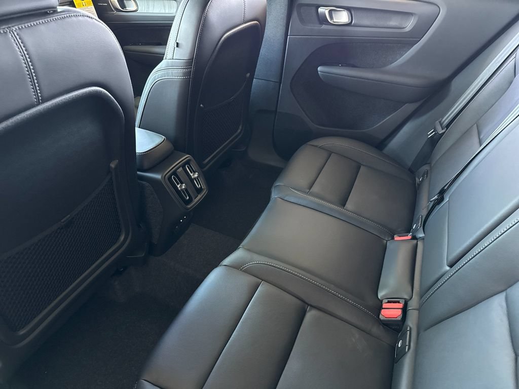 New 2026 Volvo XC40 B5 Plus w/ Climate Package AWD/4WD image 11