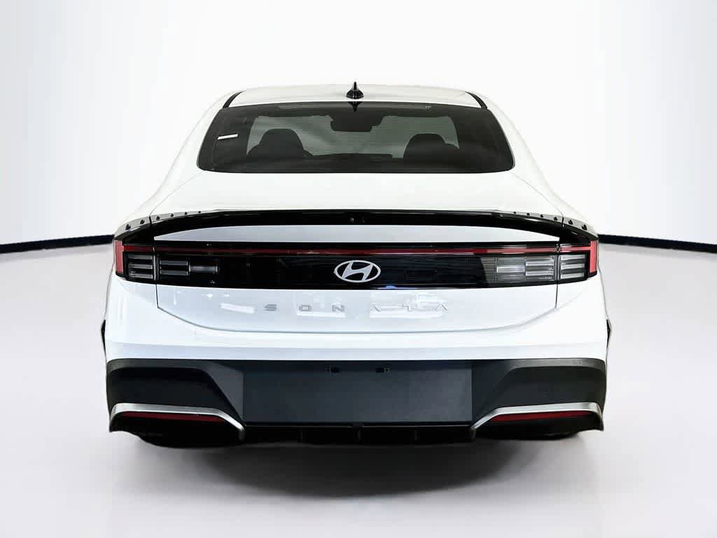 Used 2025 Hyundai Sonata SE image 5