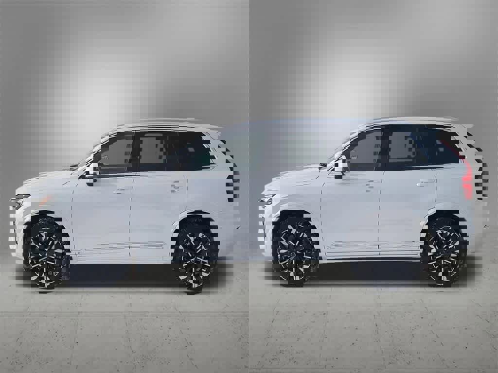 Certified 2026 Volvo XC90 B6 Plus w/ Protection Package Premier image 3