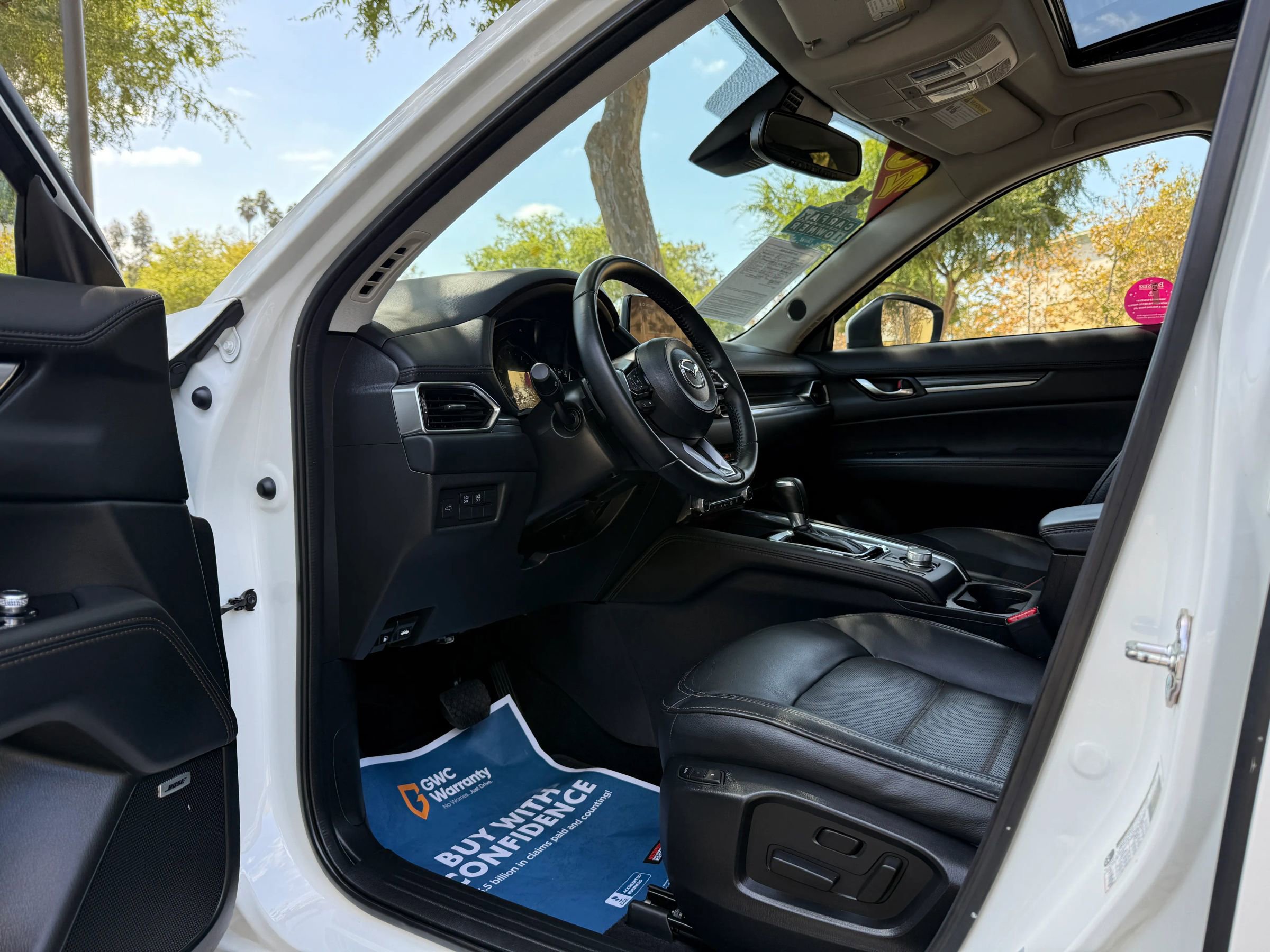 Used 2020 MAZDA CX-5 Touring FWD image 9