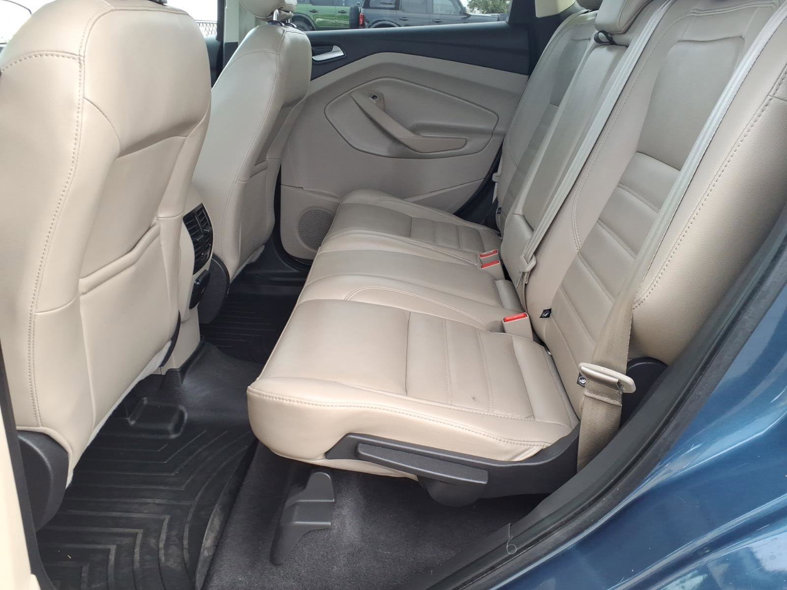 Certified 2018 Ford Escape Titanium w/ Ford Safe & Smart Package image 17