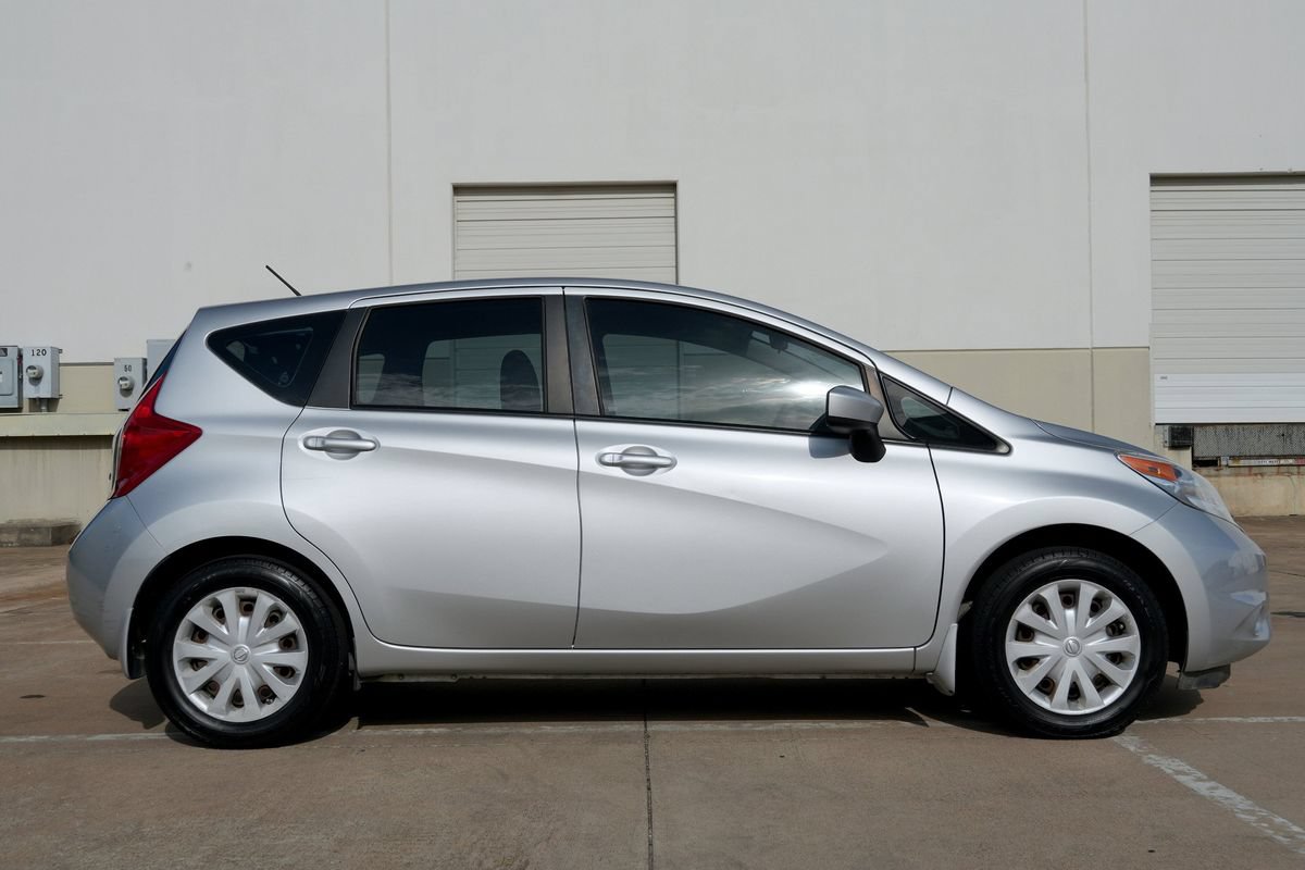 Used 2015 Nissan Versa Note SV FWD image 13