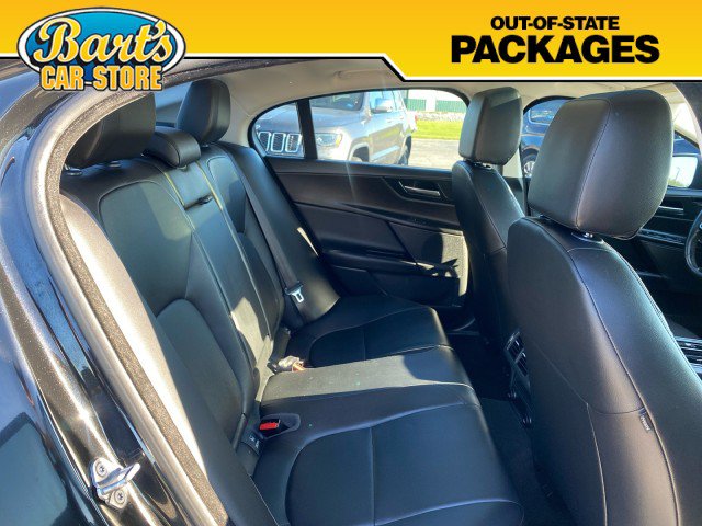Used 2018 Jaguar XE Premium AWD/4WD image 10