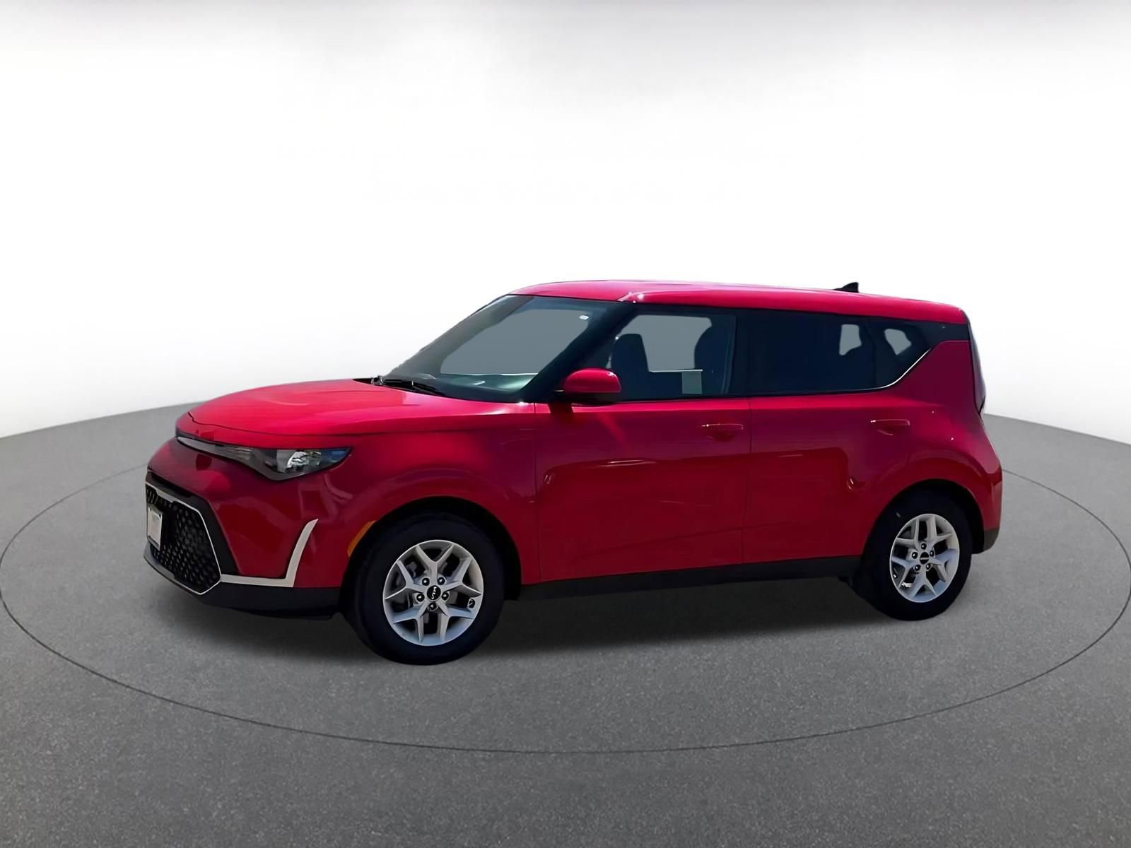 Used 2025 Kia Soul LX w/ LX Technology Package image 8