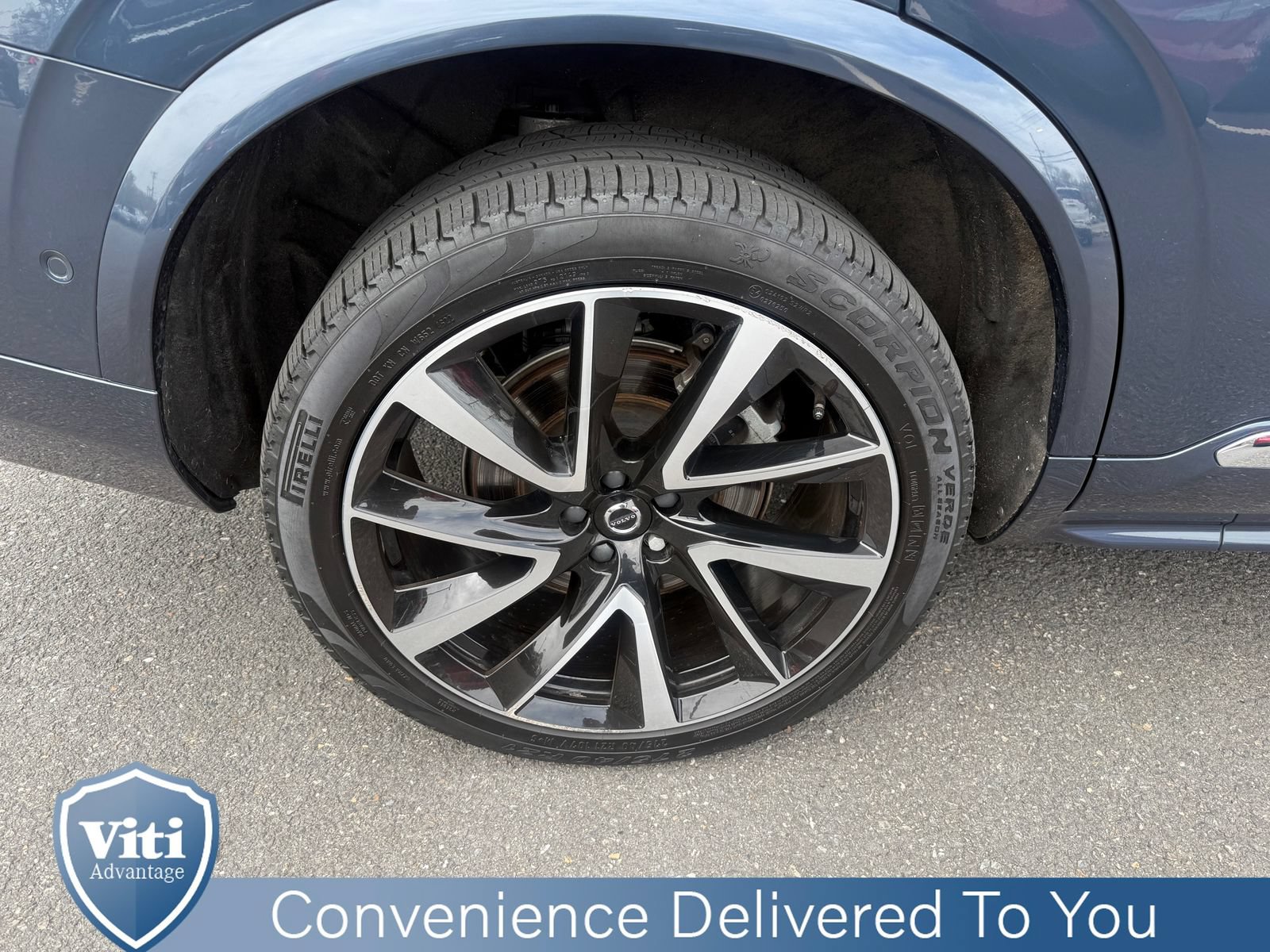 Certified 2023 Volvo XC90 B5 Plus w/ Protection Package Premier AWD/4WD image 13