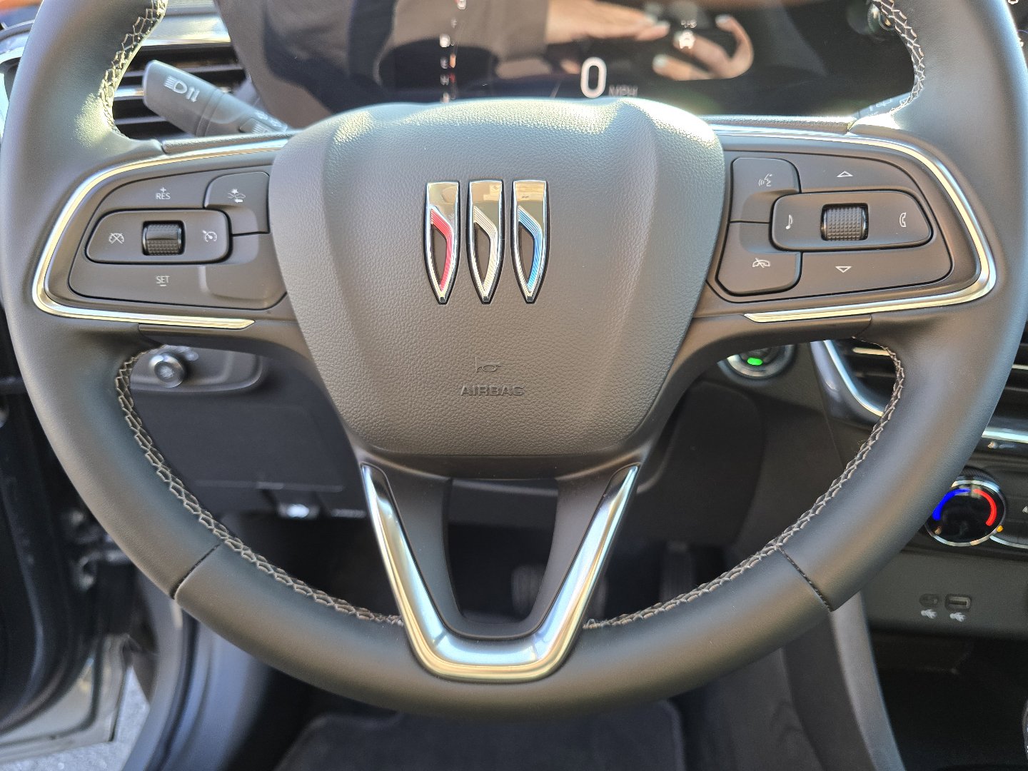 Used 2025 Buick Encore GX Preferred image 31