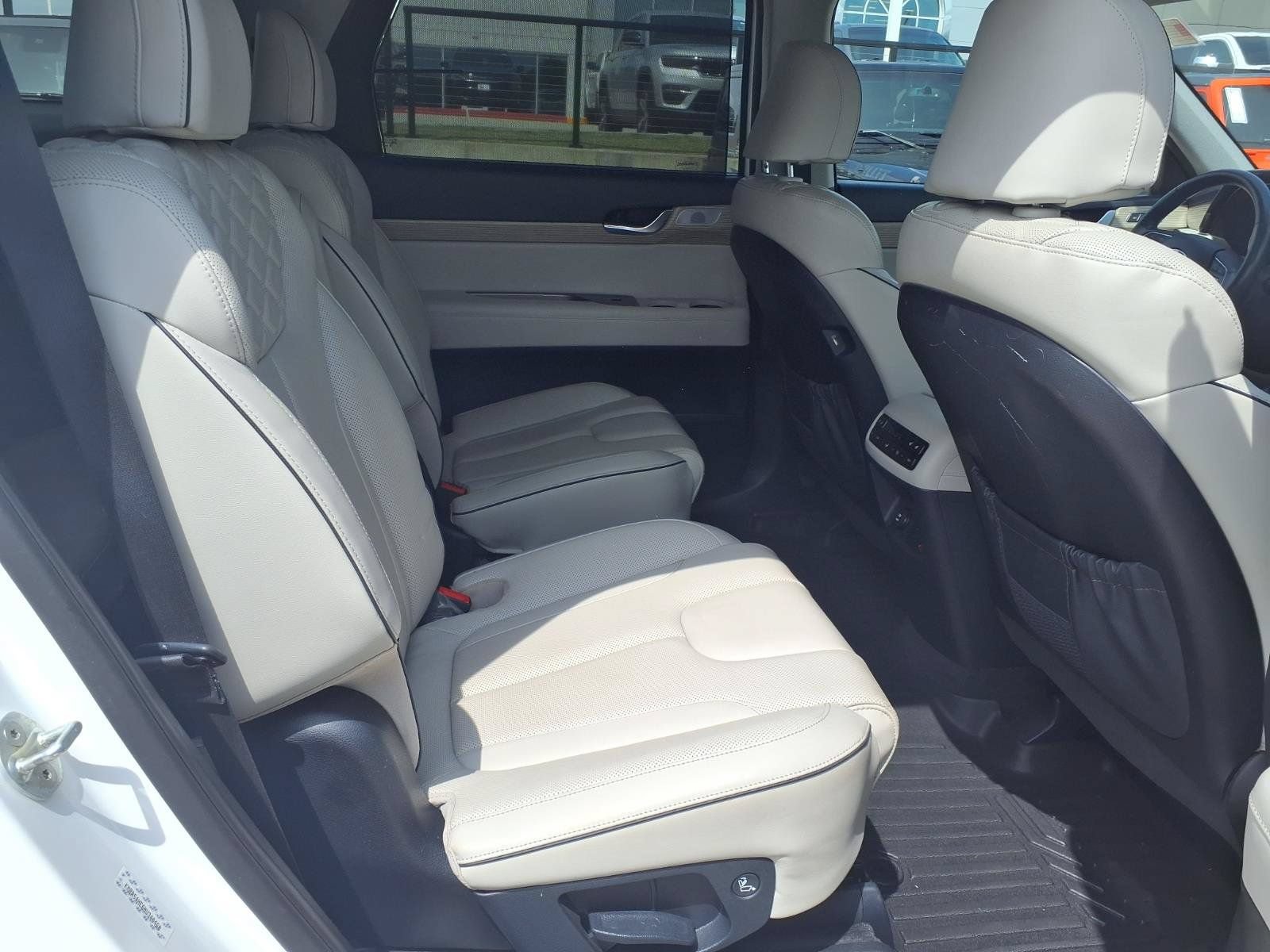 Used 2022 Hyundai Palisade Limited FWD image 20